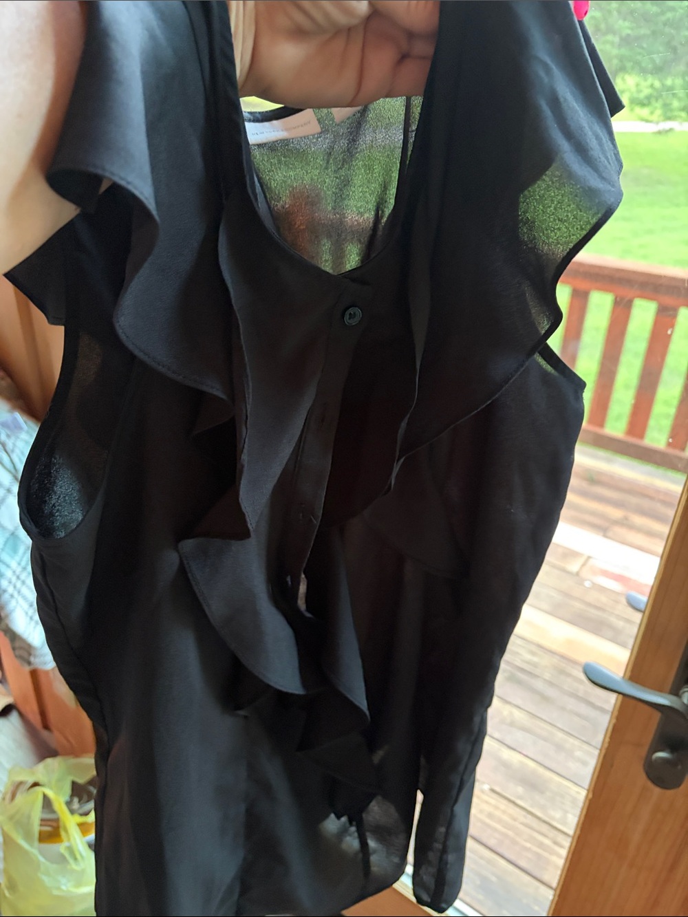 Elegant Black Ruffled Sleeveless Blouse size Large
